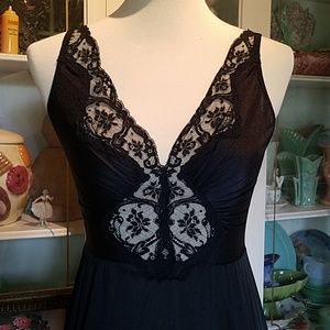 VINTAGE Olga Bodysilk Black gown maxi